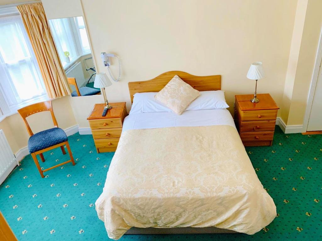 Redclyffe House Bed and Breakfast  